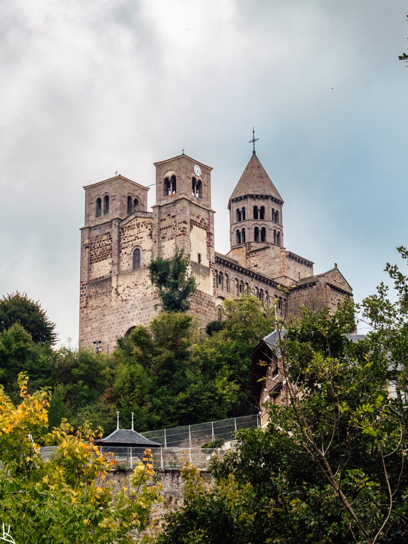 Saint-Nectaire-la basilique